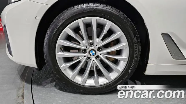 BMW 5 Series (G30) id 2817786 из Кореи 15