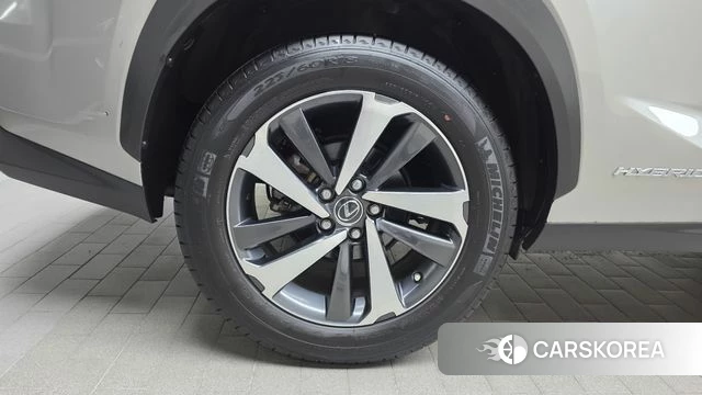 Lexus NX300h id 4764426 из Кореи 27