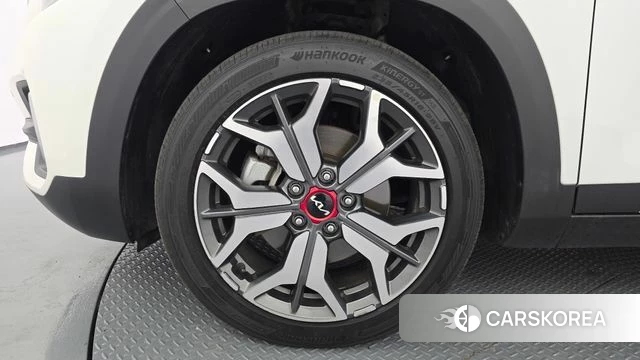 Kia Seltos id 4458101 из Кореи 28