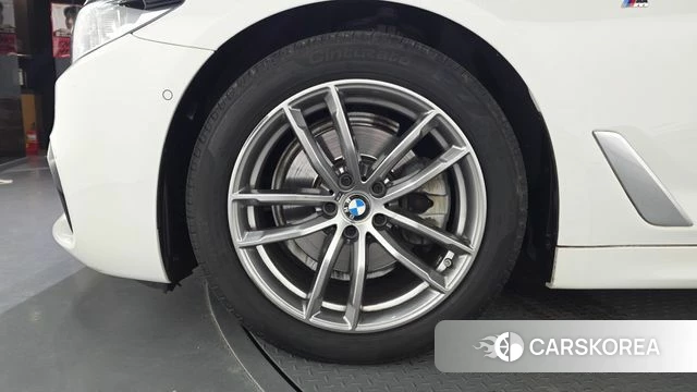 BMW 5 Series (G30) id 4703627 из Кореи 15