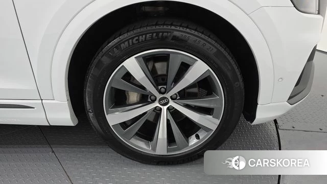 Audi Q8 (4M) id 3839587 из Кореи 15