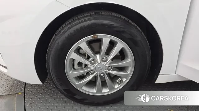 Hyundai The New Avante AD id 3489375 из Кореи 15