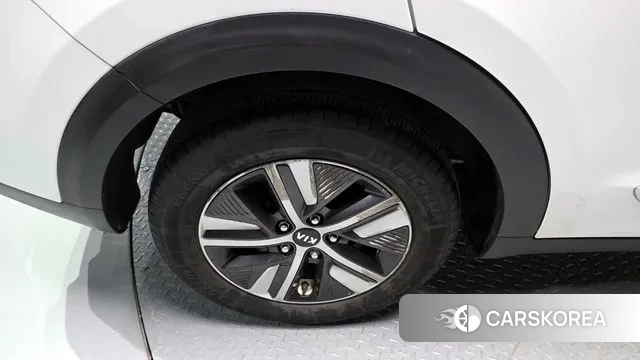 Kia The New Niro id 3335920 из Кореи 15