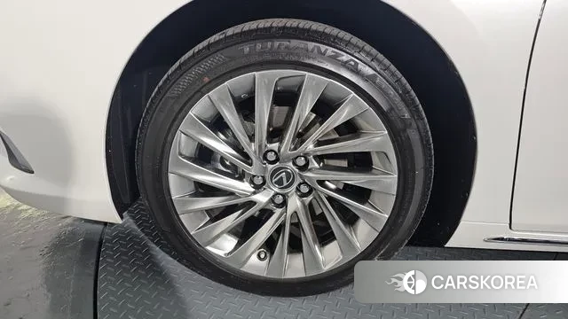 Lexus ES300h 7th generation id 3731735 из Кореи 15