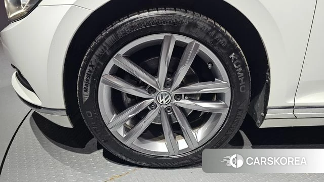 Volkswagen Passat GT (B8) id 3899923 из Кореи 15