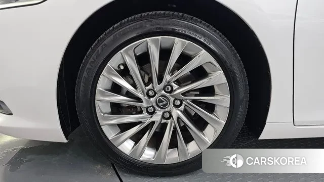 Lexus ES300h 7th generation id 3540992 из Кореи 15