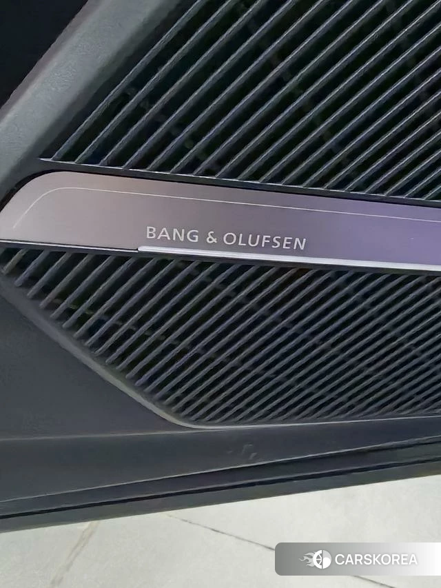 Audi Q5L id 4298320 из Китая 7