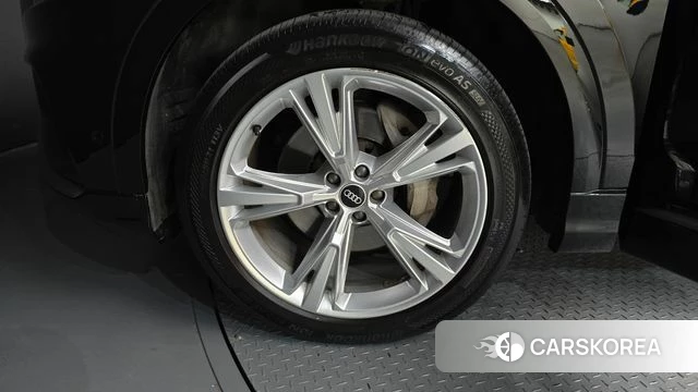 Audi Q8 (4M) id 4518492 из Кореи 15