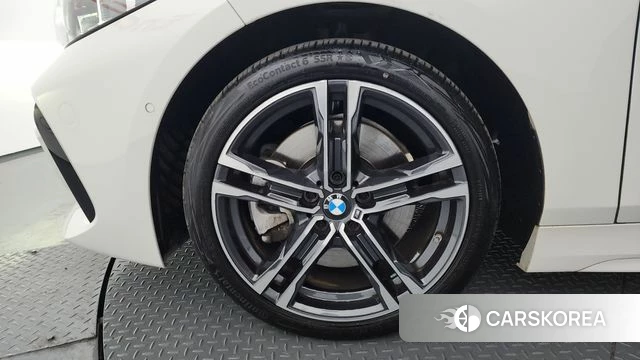 BMW 1 Series (F40) id 3934217 из Кореи 15