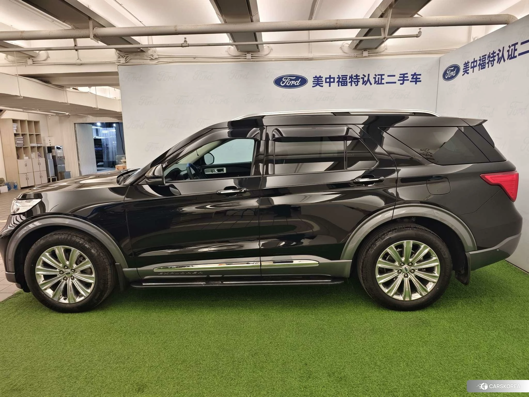 Ford Explorer id 4420817 из Китая 7