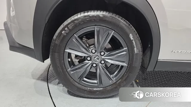 Lexus UX250h id 3727218 из Кореи 15