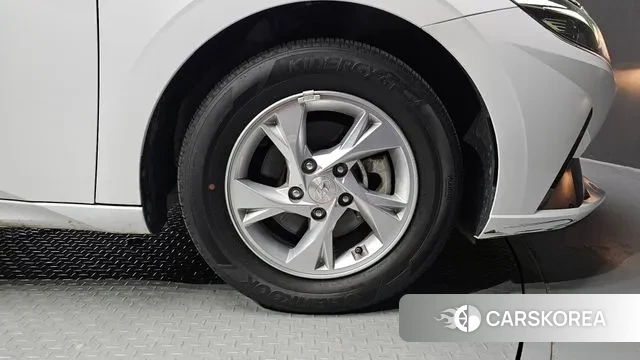 Hyundai Avante (CN7) id 2960026 из Кореи 15