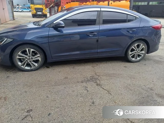 Hyundai Avante AD id 2973995 из Кореи 12