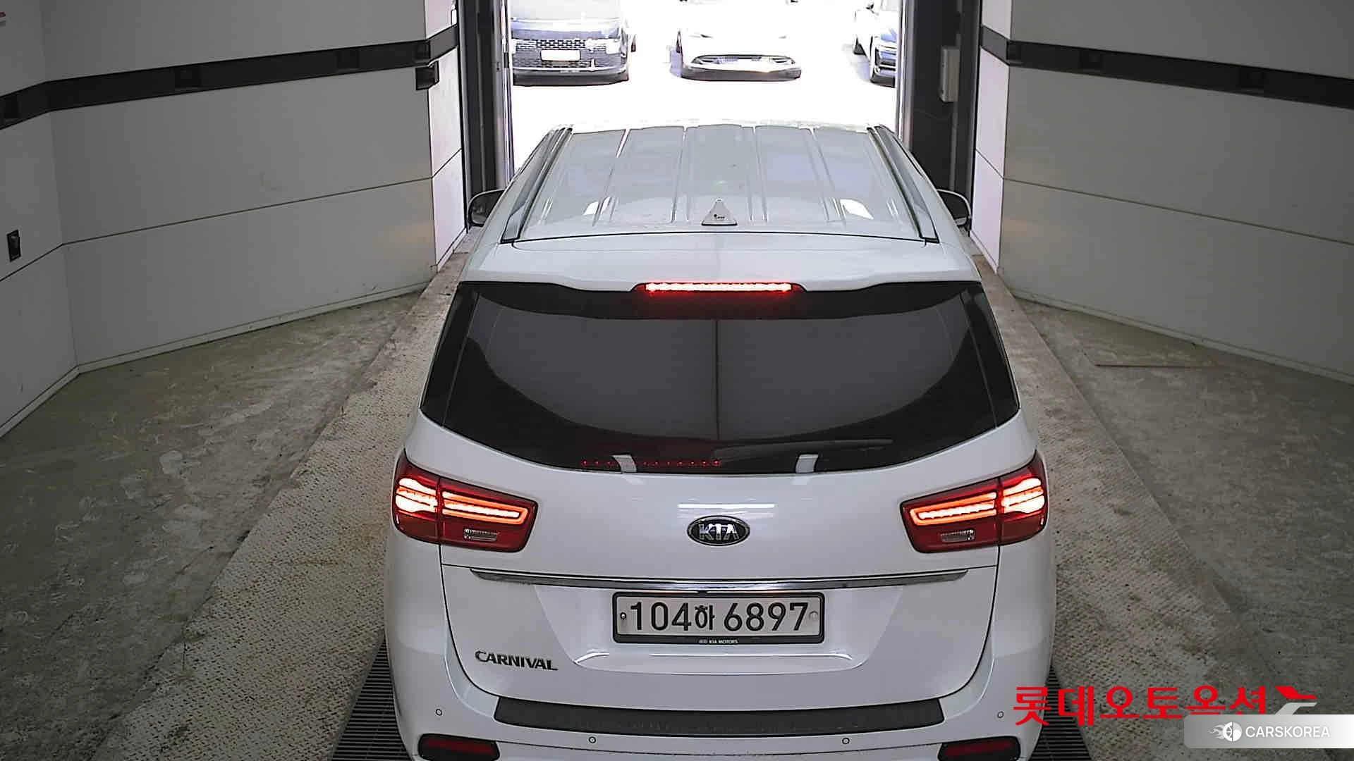 Kia Carnival id 4289554 из Кореи 32