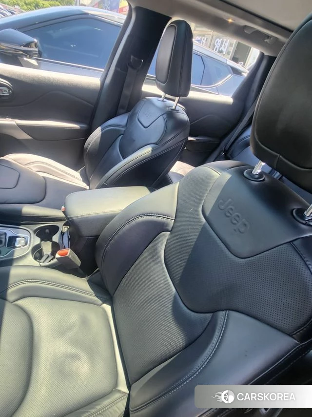 Jeep Cherokee (KL) 2021 Черный из Кореи, фото 5