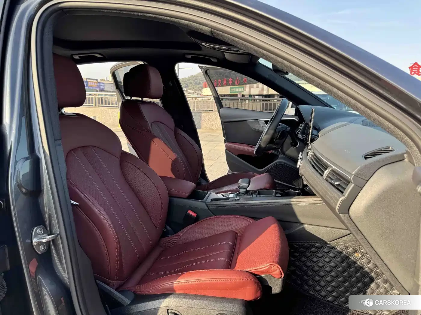 Audi A4L 2023 Silver/gray из Китая, фото 5