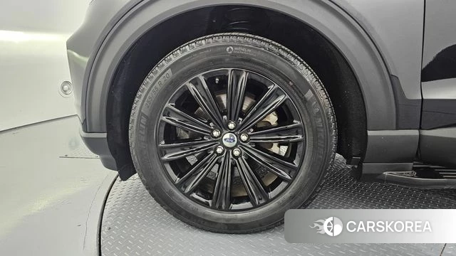 Ford Explorer 6th Generation id 4268818 из Кореи 28