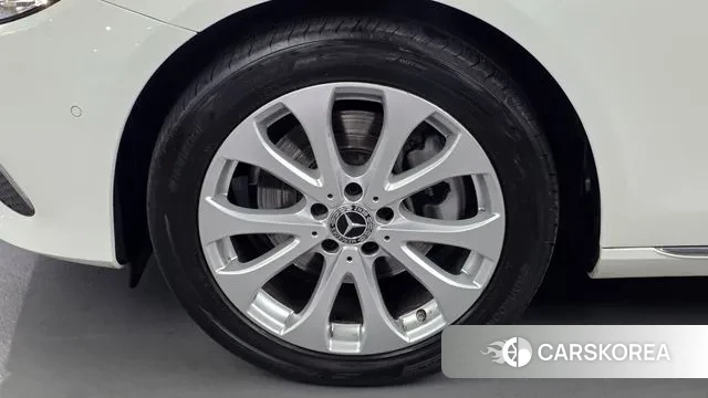 Mercedes-Benz E-Class W213 id 3703441 из Кореи 10