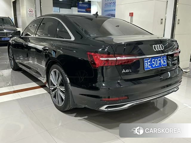 Audi A6L id 4259402 из Китая 14