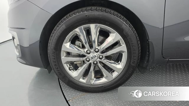 Kia All New Carnival id 4785903 из Кореи 32