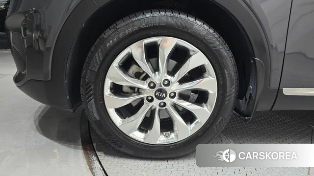 Kia The New Sorento id 4760412 из Кореи 28