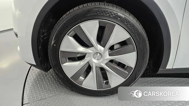 Tesla Model Y id 4523483 из Кореи 33