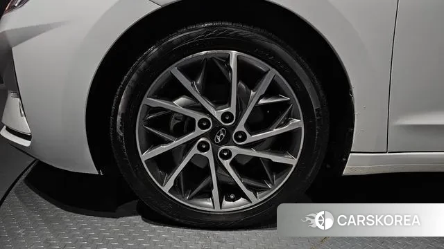 Hyundai The New Avante AD id 3578317 из Кореи 15