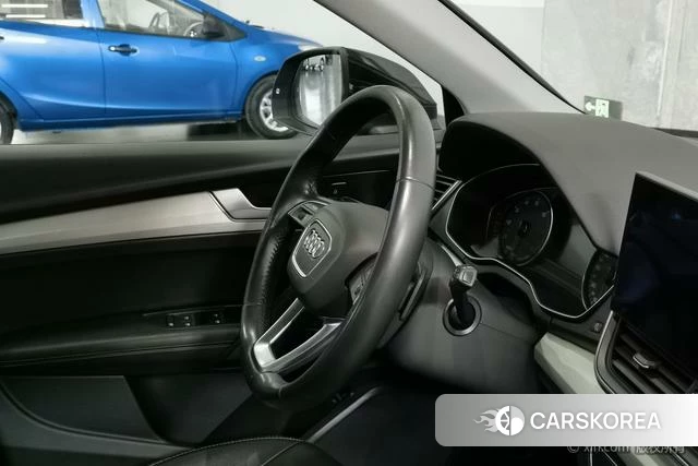 Audi Q5L id 4279257 из Китая 19