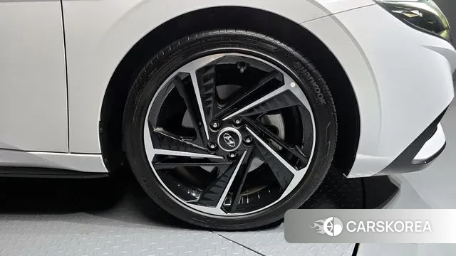 Hyundai Avante (CN7) id 2989632 из Кореи 15