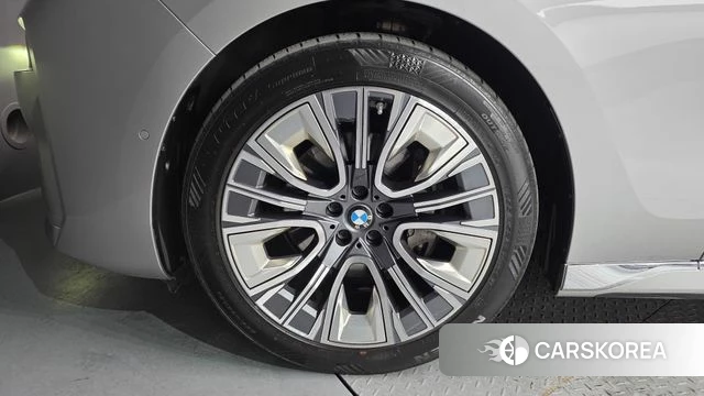 BMW 7 Series (G70) id 4194809 из Кореи 30