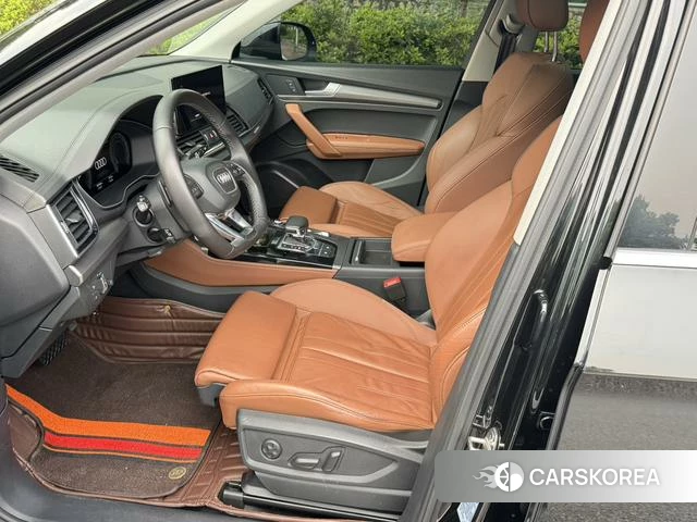 Audi Q5L id 4300902 из Китая 9