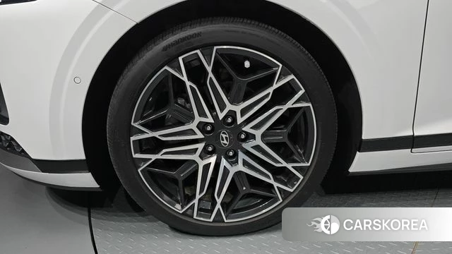 Hyundai Grandeur (GN7) id 4421483 из Кореи 31