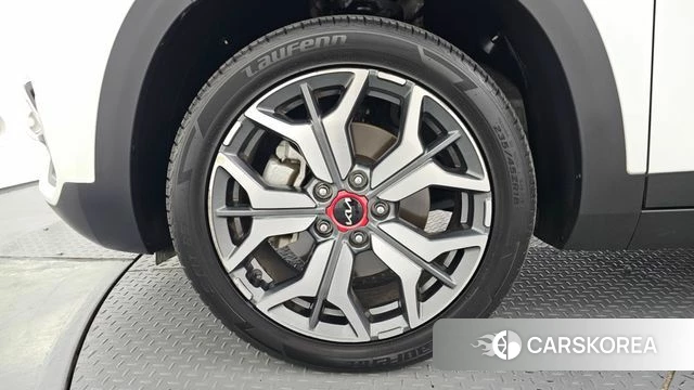 Kia Seltos id 4835632 из Кореи 28