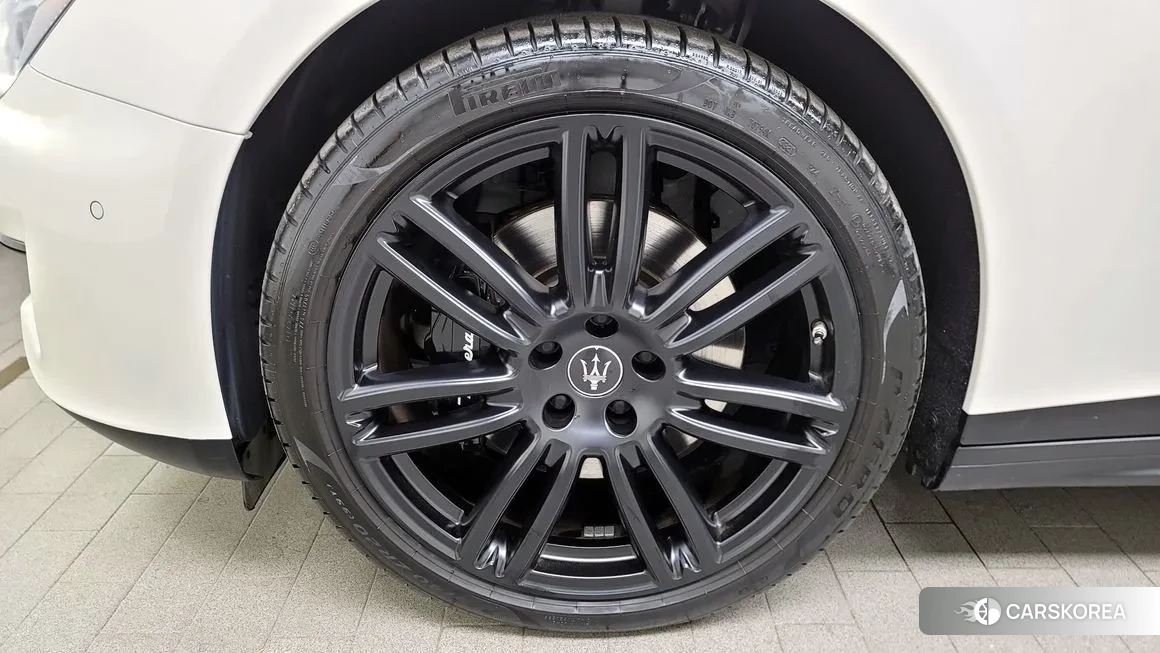 Maserati Ghibli id 1116863 из Кореи 15