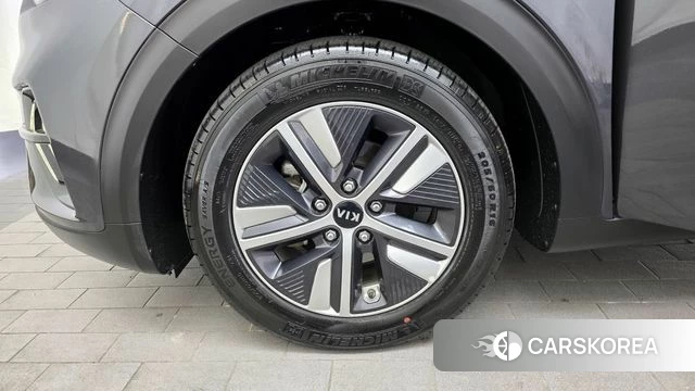 Kia The New Niro id 3819593 из Кореи 15