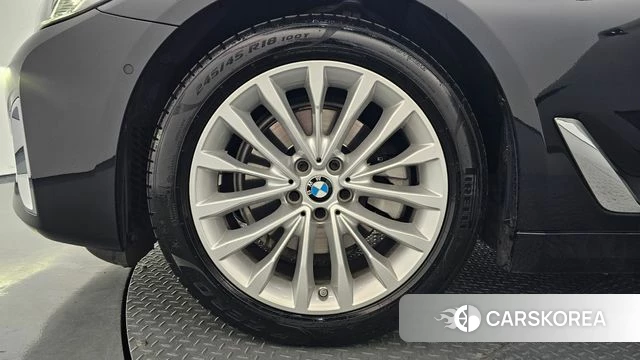 BMW 5 Series (G30) id 3953491 из Кореи 15