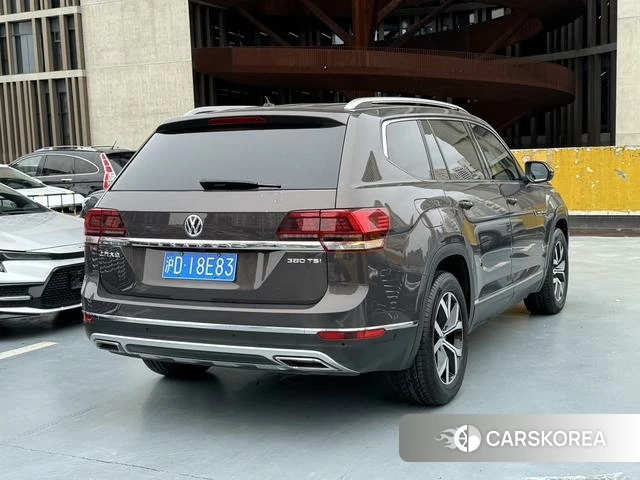 Volkswagen Tourang id 4238612 из Китая 16