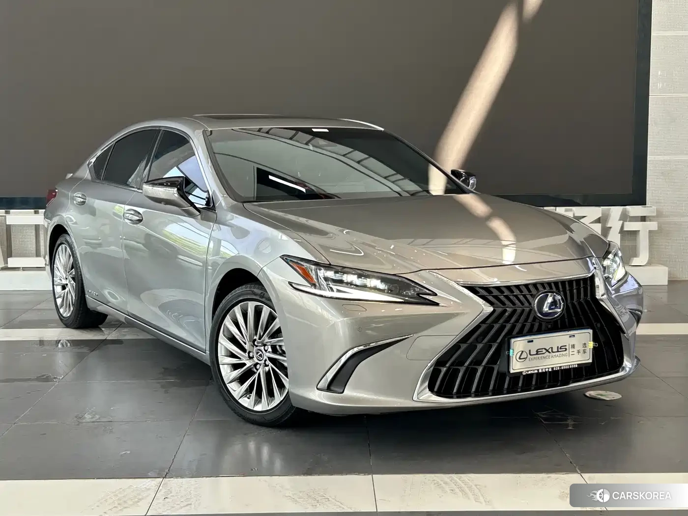 Lexus ES id 4628022 из Китая 27