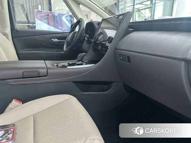 Toyota Elfa id 4359680 из Китая 12