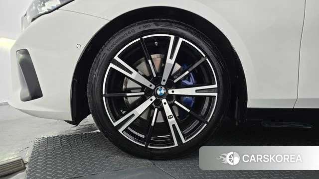 BMW 5 Series (G60) id 4879744 из Кореи 28
