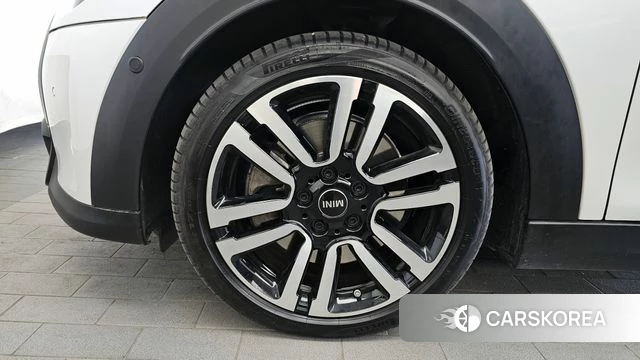 Mini Cooper S id 4360435 из Кореи 28