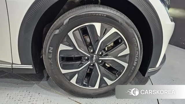 Kia EV6 id 3043409 из Кореи 15