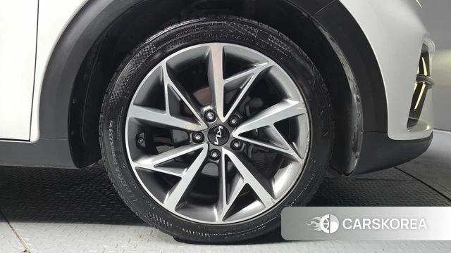 Kia The New Niro id 4697776 из Кореи 27