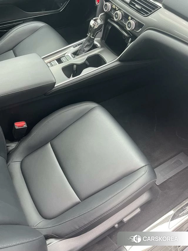 Honda Accord id 4259688 из Китая 14