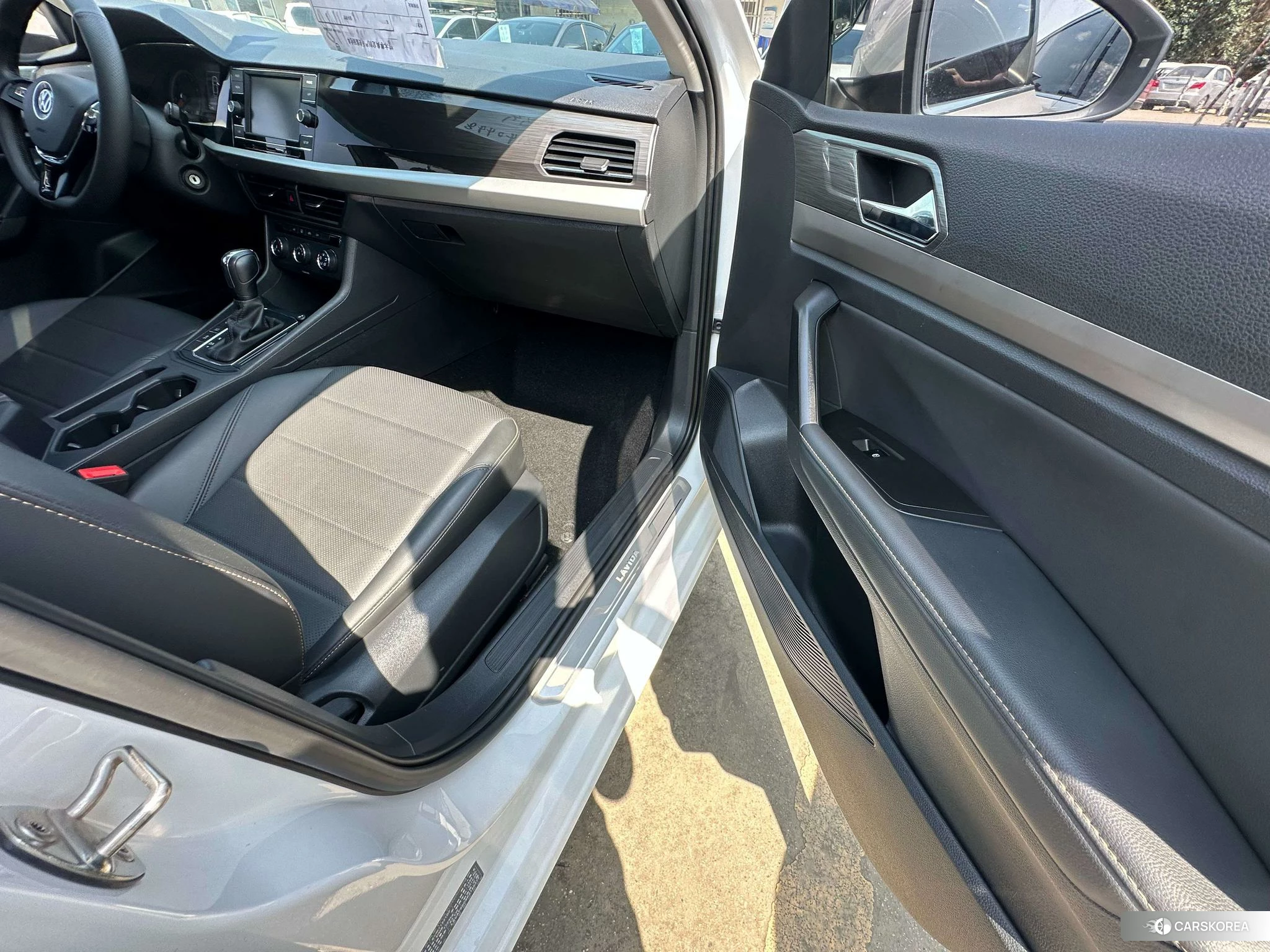 Volkswagen Lavida id 4420289 из Китая 12