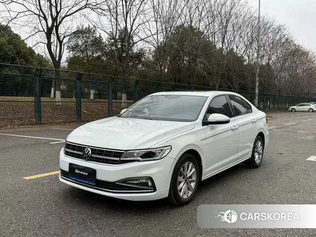 Volkswagen Bora 2021 Белый из Китая, фото 5