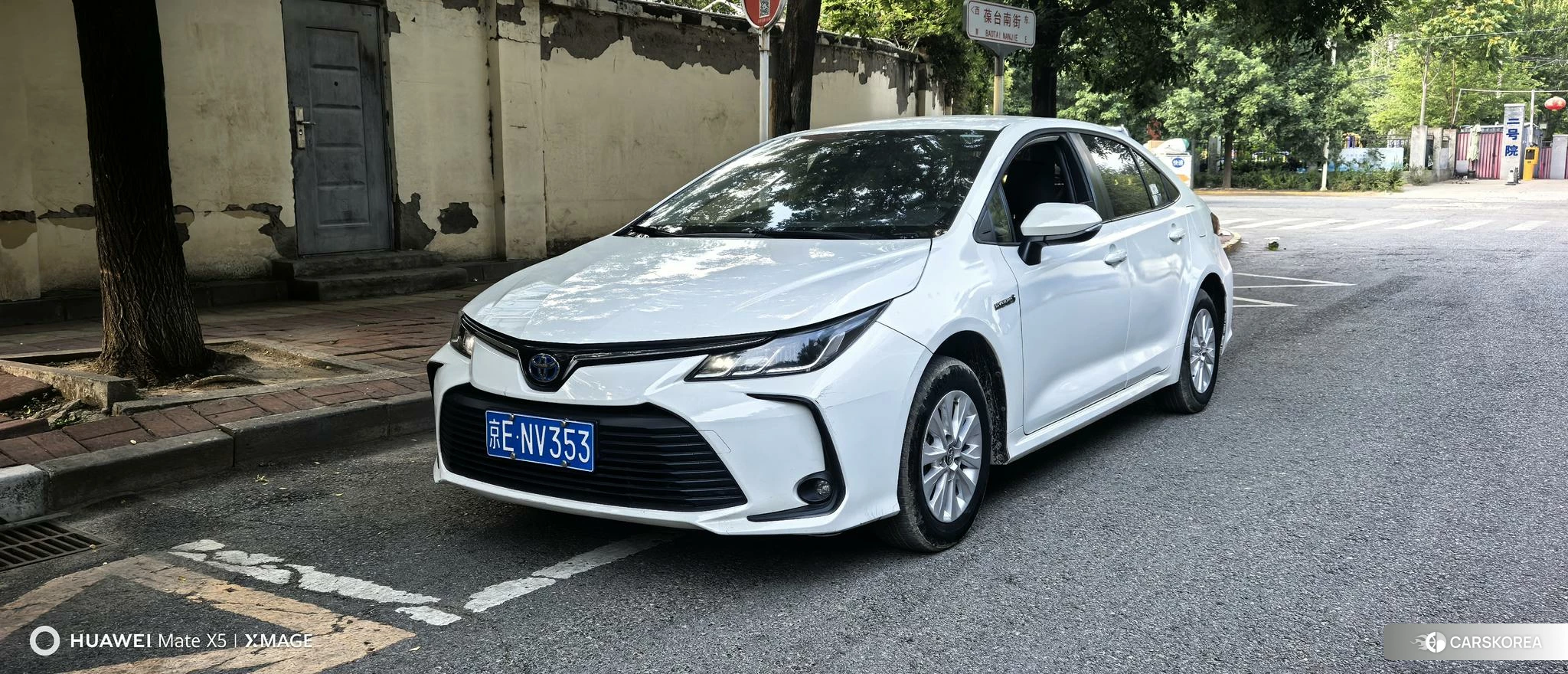 Toyota Corolla 2023 Белый из Китая, фото 5