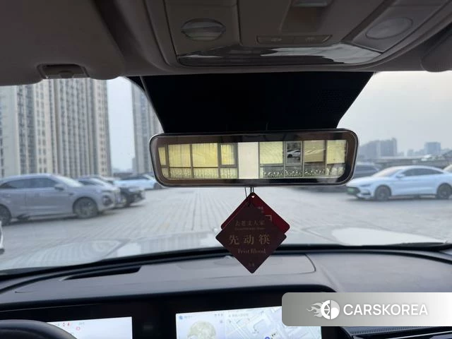 Red flag HS5 id 4212757 из Китая 10