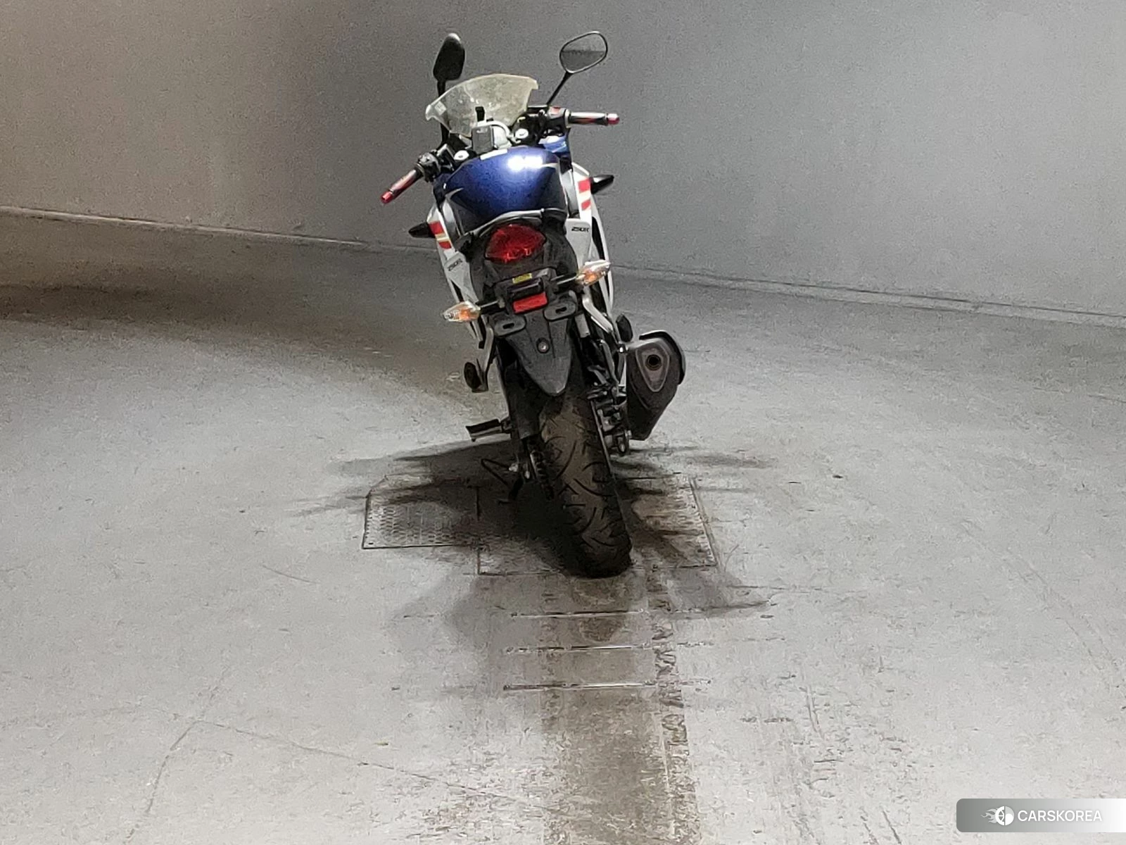 Проданный Honda CBR250R 2011 из Японии, фото 3