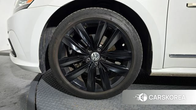 Volkswagen The New Passat id 4587306 из Кореи 15